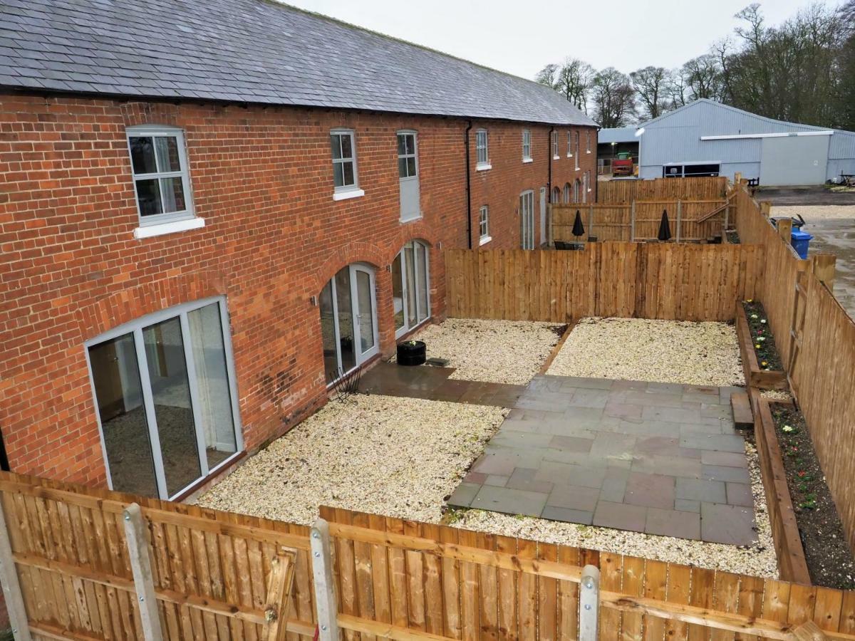 Nellies Shed, Wolds Way Holiday Cottages, 3 Bed Spacious Cottage Cottingham  Exterior photo