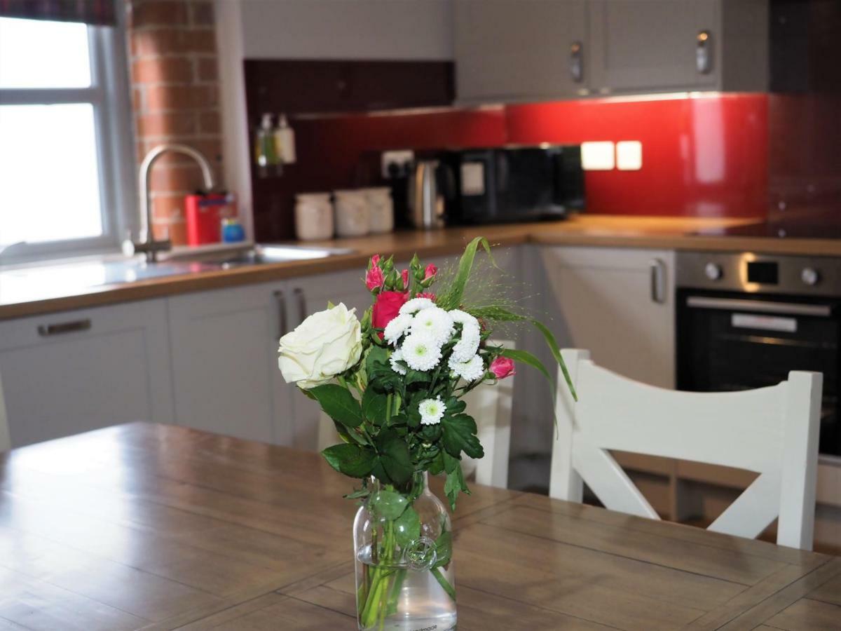 Nellies Shed, Wolds Way Holiday Cottages, 3 Bed Spacious Cottage Cottingham  Exterior photo